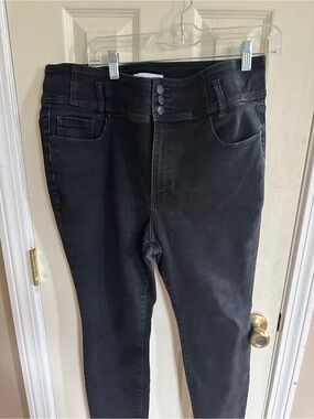 Lane Bryant Black High-Rise Button-Fly Jeans